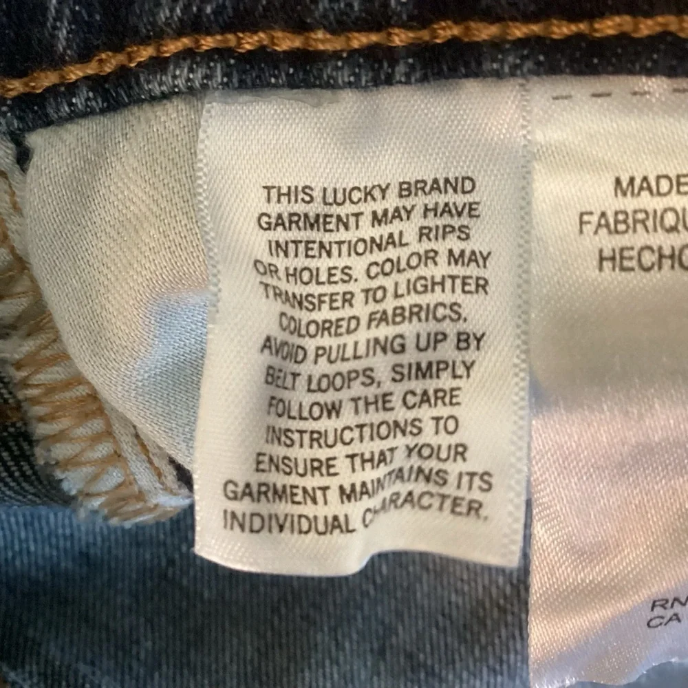 Lucky Brand 410 Athletic Slim Men’s Denim Distressed Straight Leg Jeans. 40/30 - Picture 10 of 11